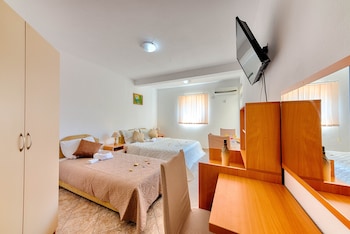 hotel dana