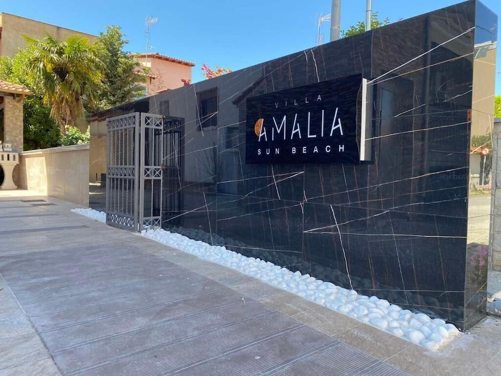 villa amalia sun beach