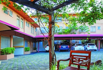 lira hotel