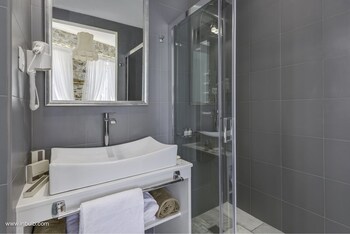 1844 suites syros