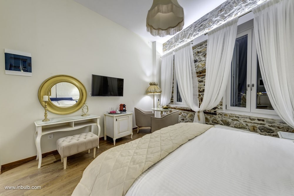 1844 suites syros