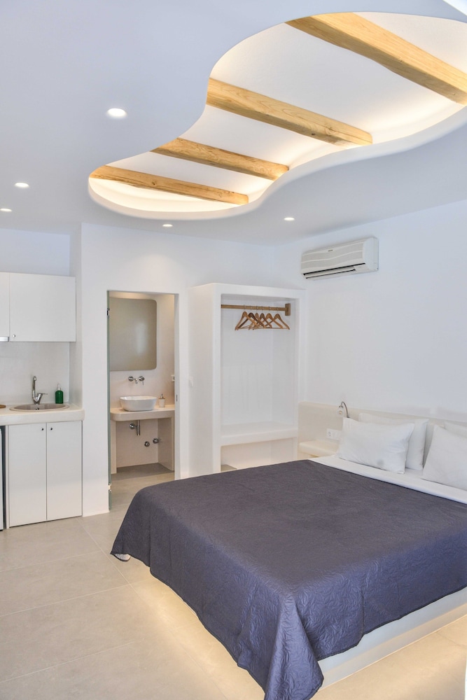 dedalos studios naxos