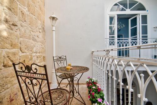 julina boutique living