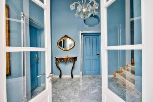 julina boutique living