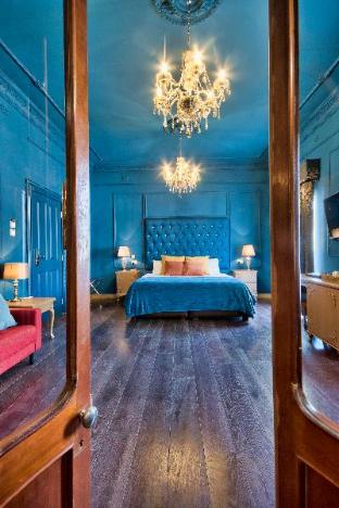 julina boutique living