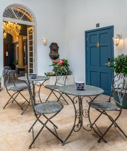 julina boutique living