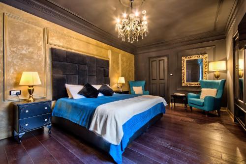 julina boutique living