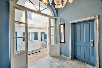 julina boutique living