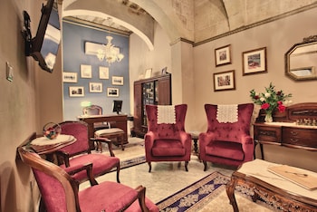 julina boutique living