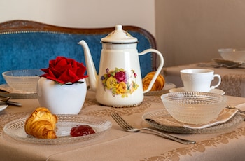 julina boutique living