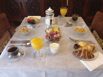 julina boutique living