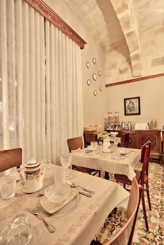 julina boutique living