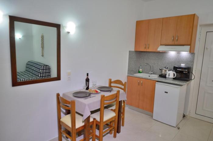 reina apartments