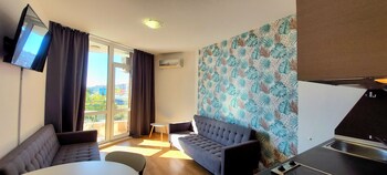 menada luxor apartments