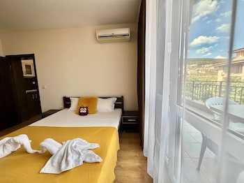 menada luxor apartments