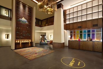 Holiday Inn Batang, An Ihg Hotel,Batang County>>Batang,3 star