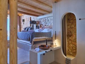 mythic paros