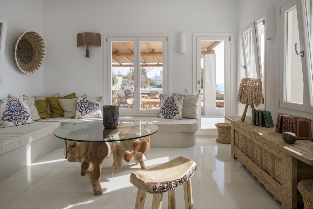 mythic paros