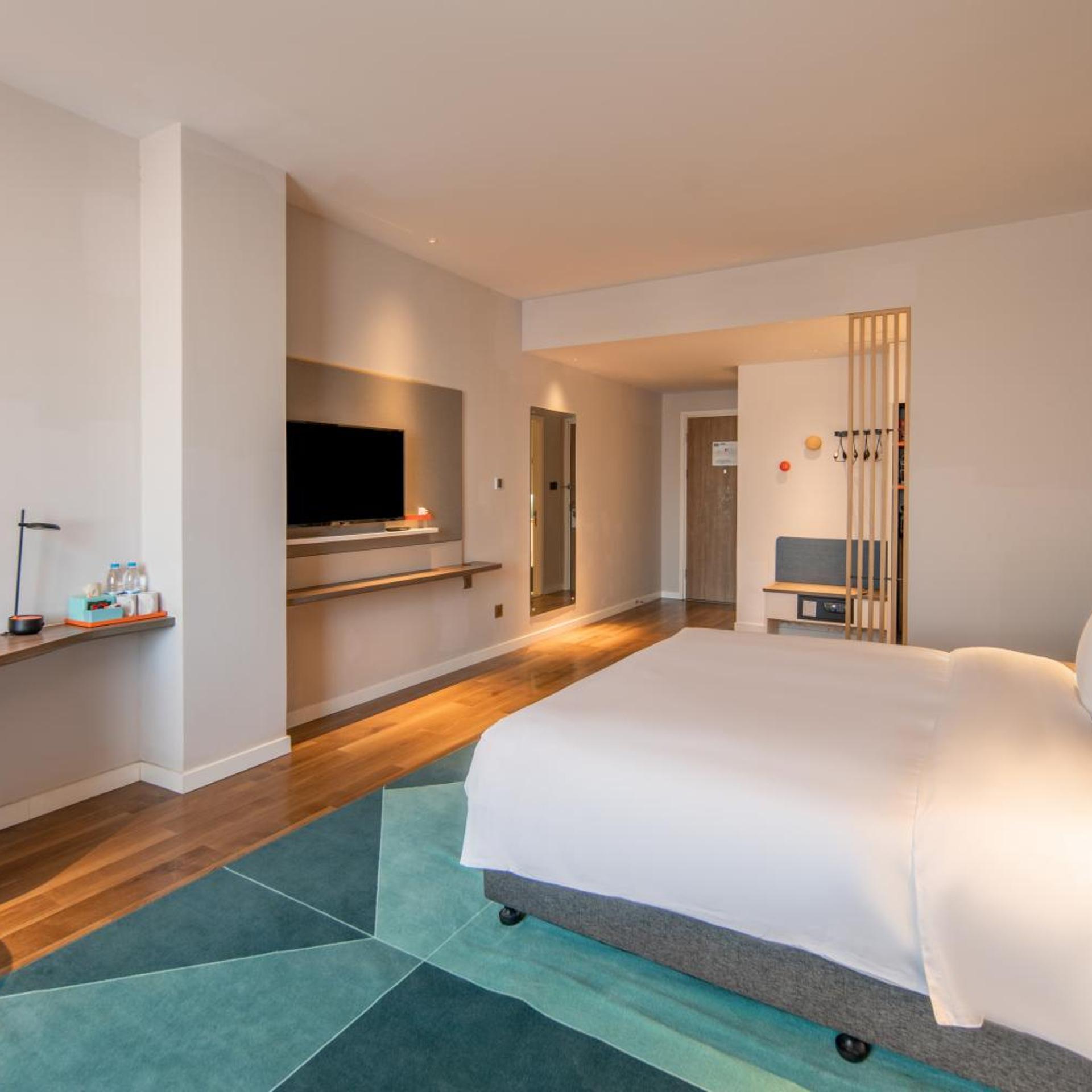 holiday inn express shanghai jiading new city an ihg hotel
