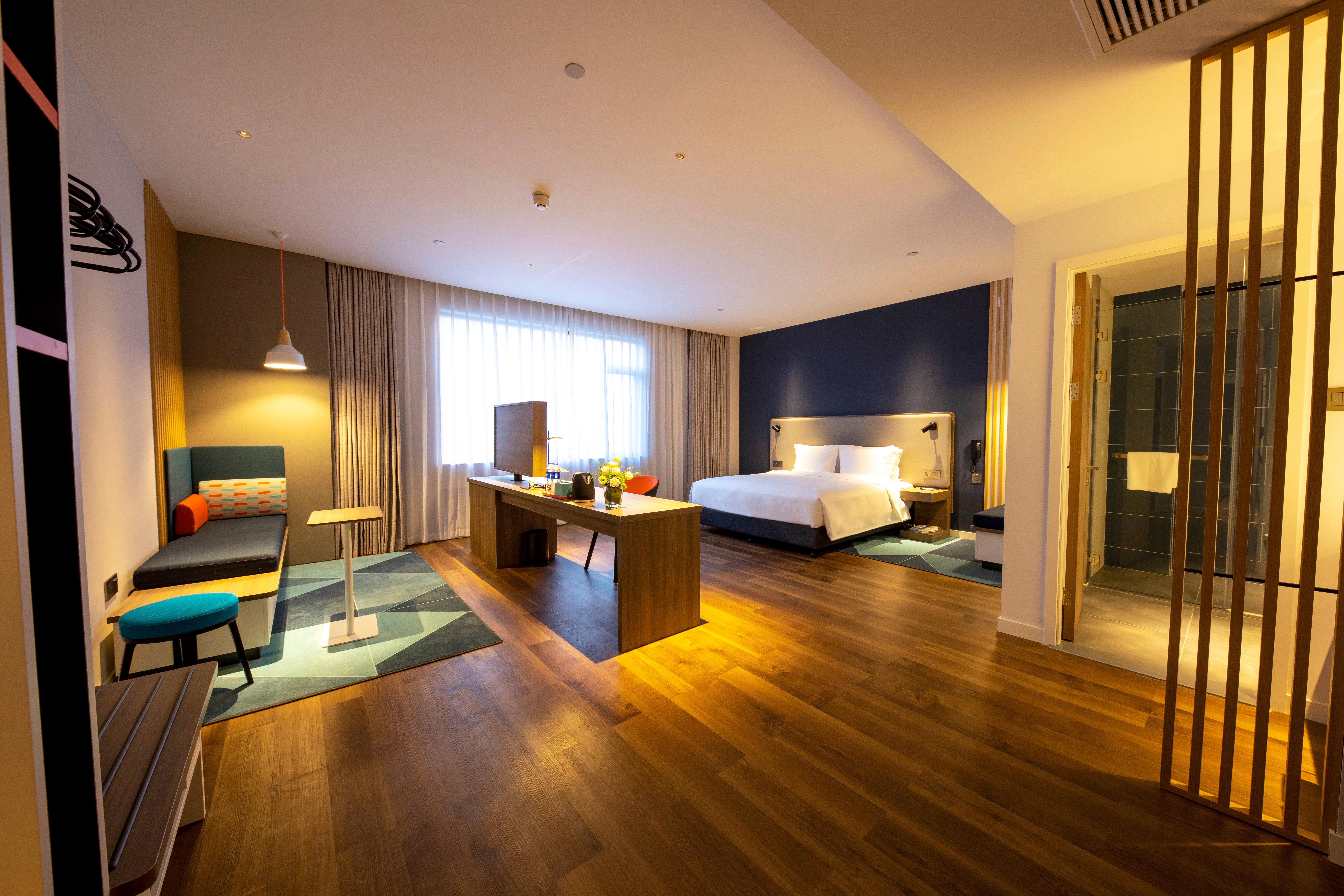 holiday inn express shanghai jiading new city an ihg hotel