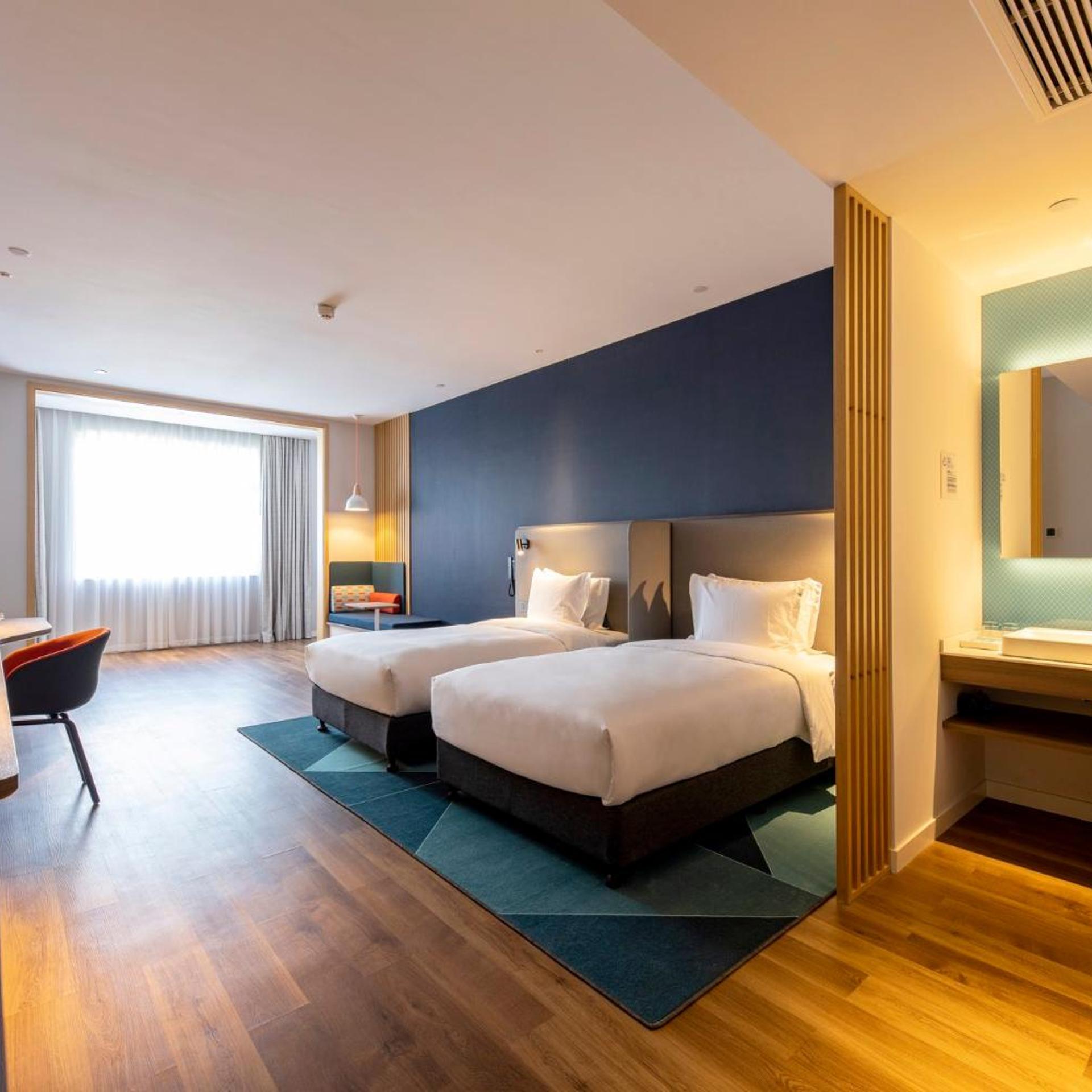 holiday inn express shanghai jiading new city an ihg hotel