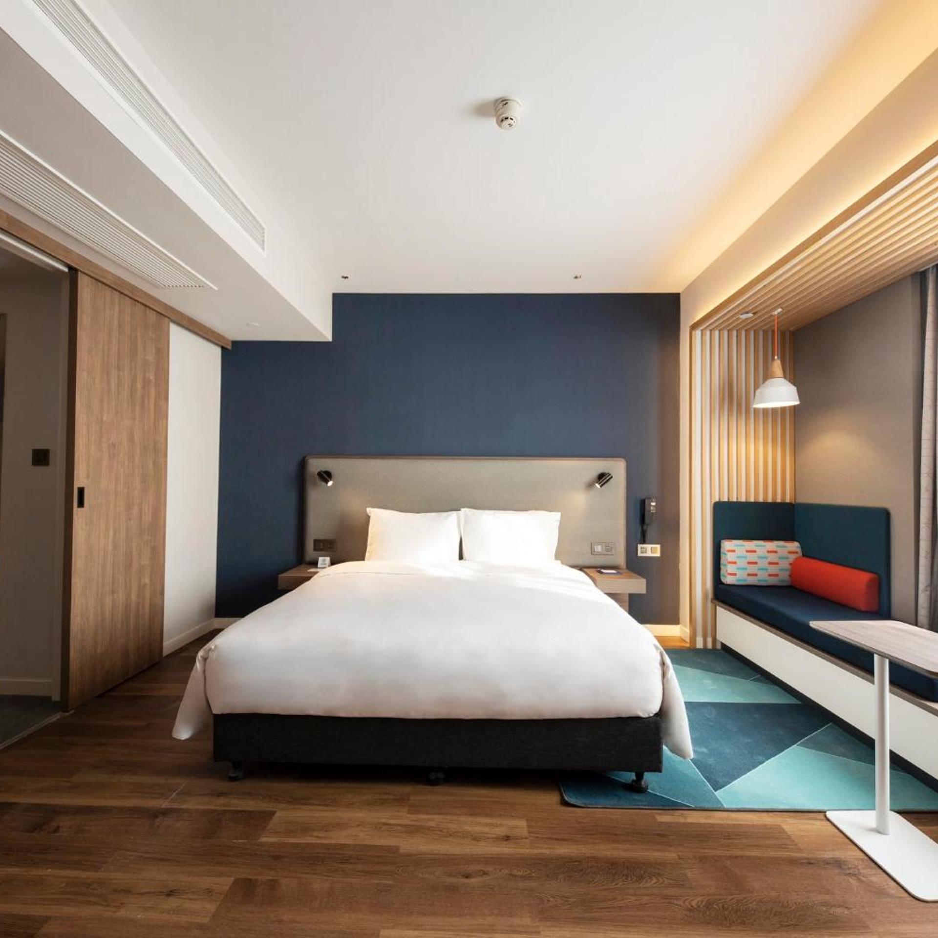 holiday inn express shanghai jiading new city an ihg hotel