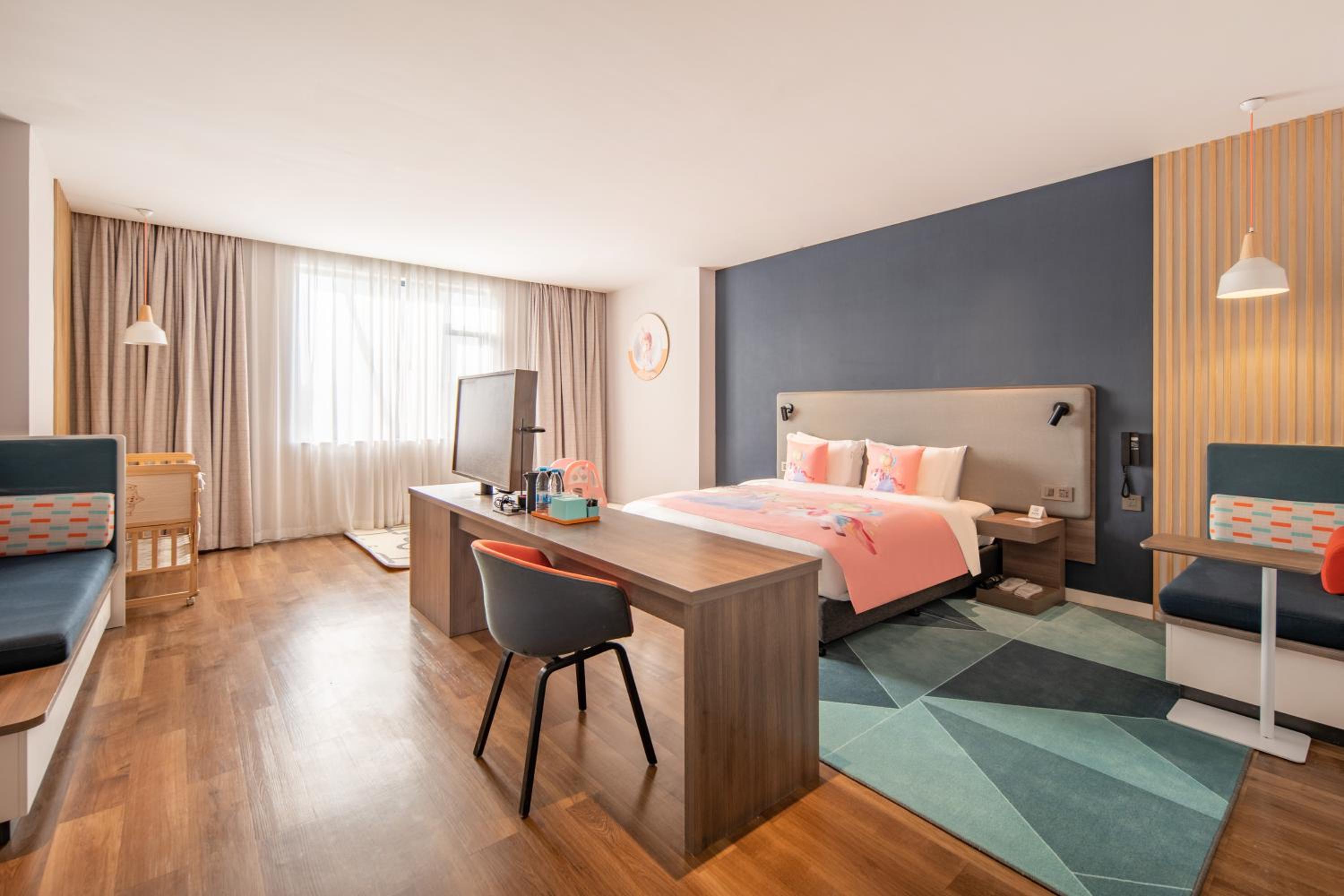 holiday inn express shanghai jiading new city an ihg hotel