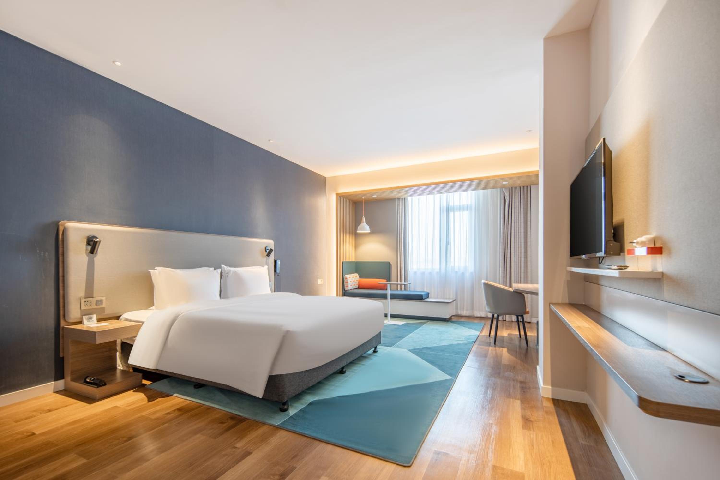 holiday inn express shanghai jiading new city an ihg hotel