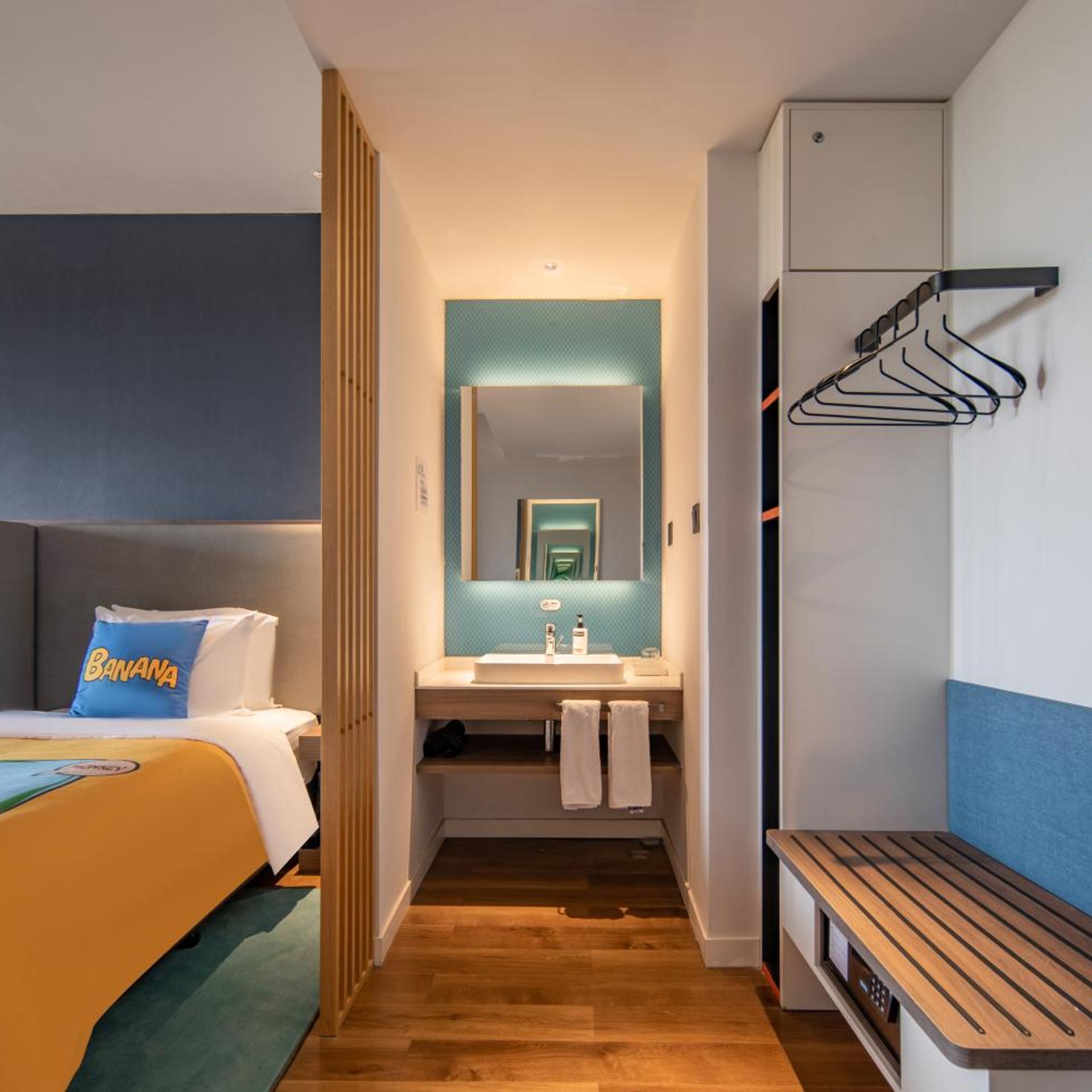 holiday inn express shanghai jiading new city an ihg hotel