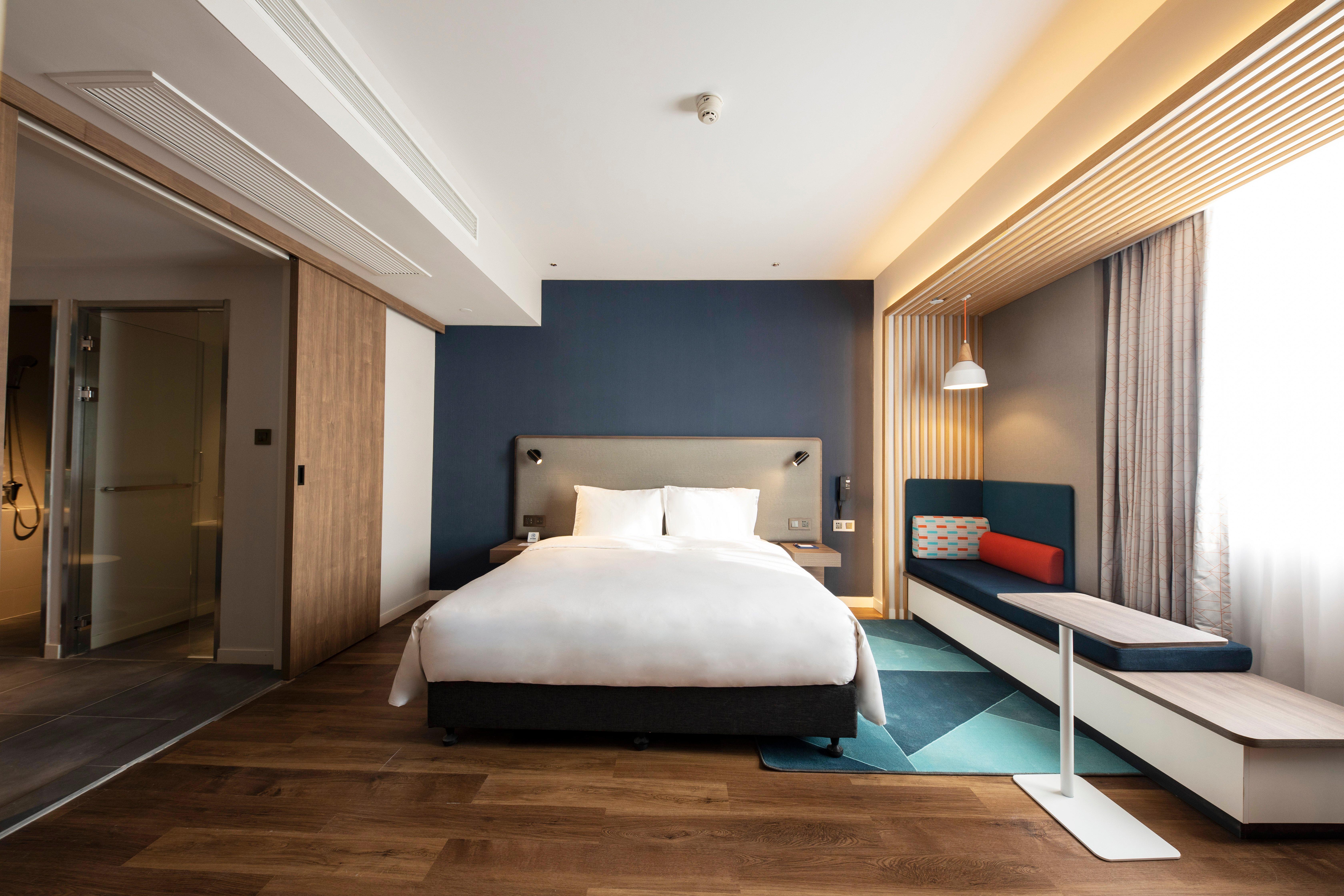holiday inn express shanghai jiading new city an ihg hotel