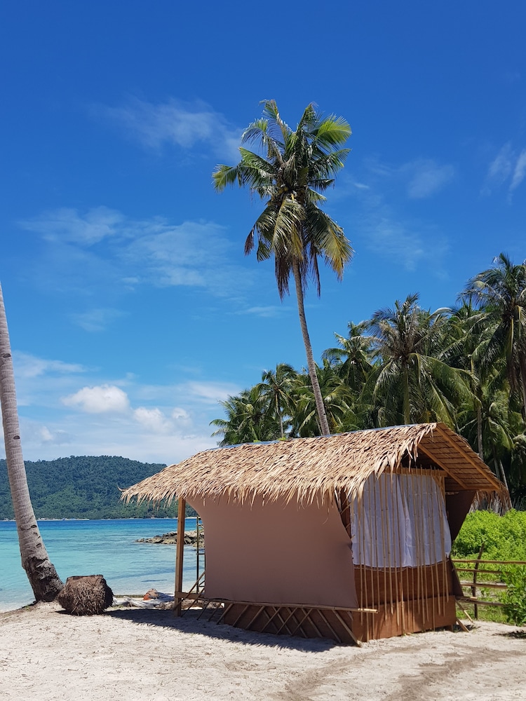 backpackers island beach camp adults only