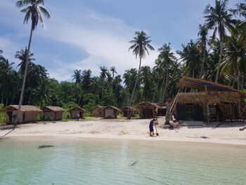 backpackers island beach camp adults only