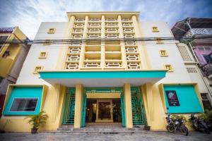 Hotel Old Cinema,Entanou Bridge>>Kampot,3 star