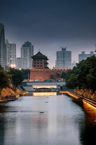 hilton xian