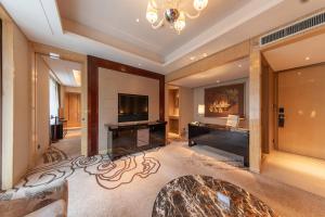 hilton xian