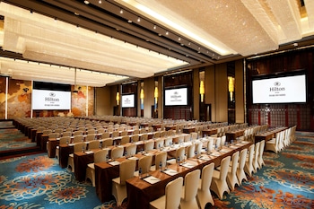 hilton xian