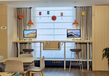 Holiday Inn Express Zhoushan Dinghai, An Ihg Hotel,Zhejiang>>Zhoushan,3 star