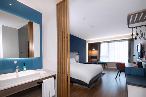 holiday inn express zhoushan dinghai an ihg hotel