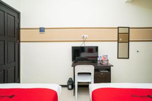 reddoorz syariah near marvell city mall 2