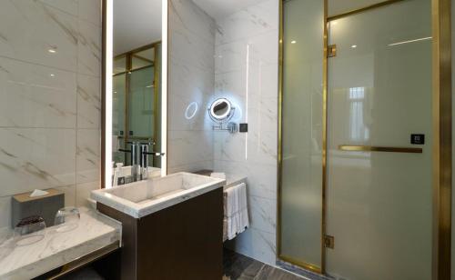atour hotel qinhuangdao beidaihe zhoudun