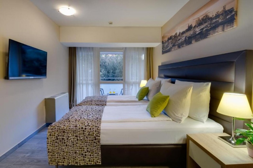 Hotel Pinija,Kozino>>Dalmatia,4 star