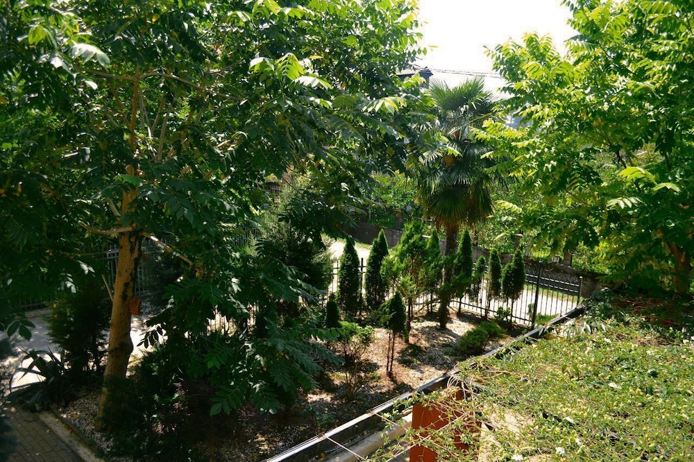 rosa hotel gonio