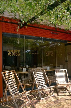 rosa hotel gonio