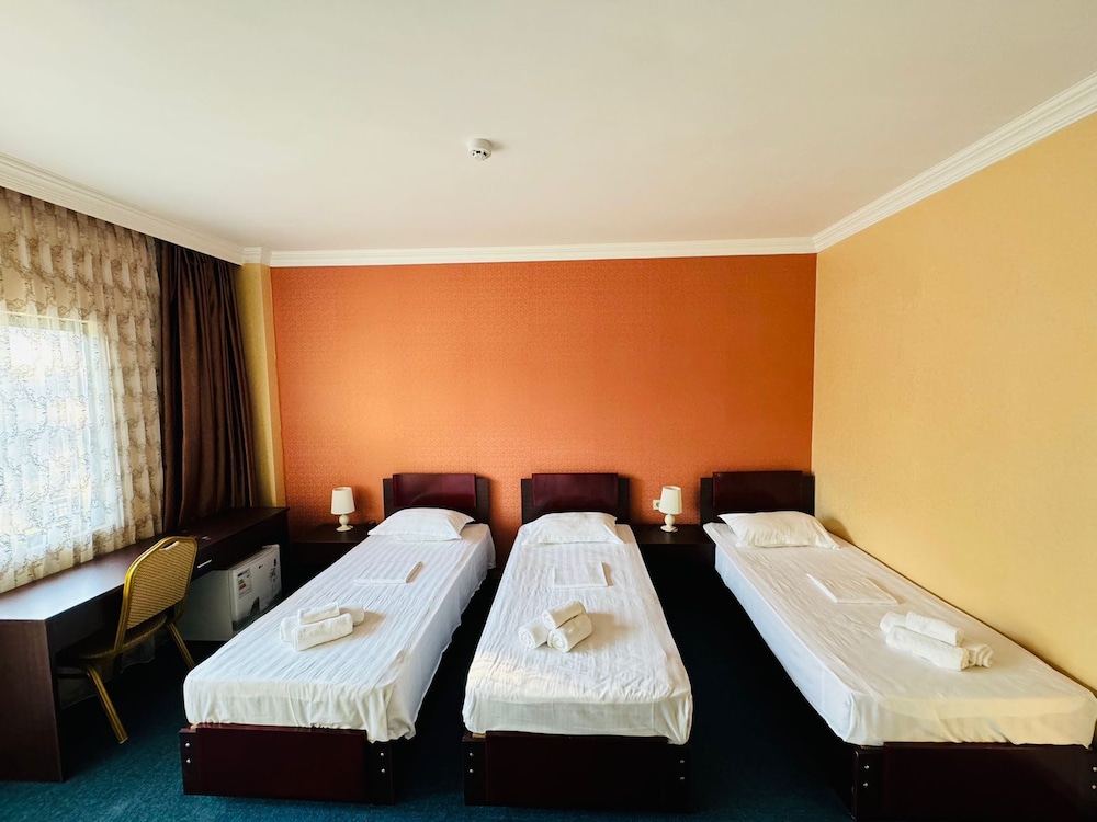 rosa hotel gonio