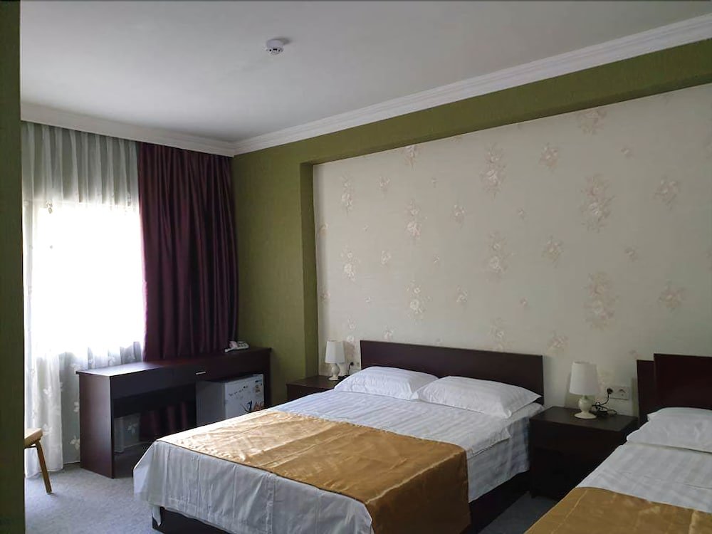 rosa hotel gonio