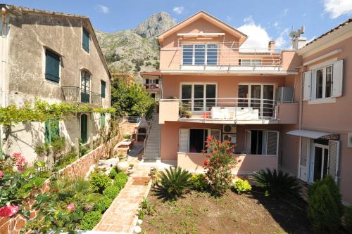 apartments marilu