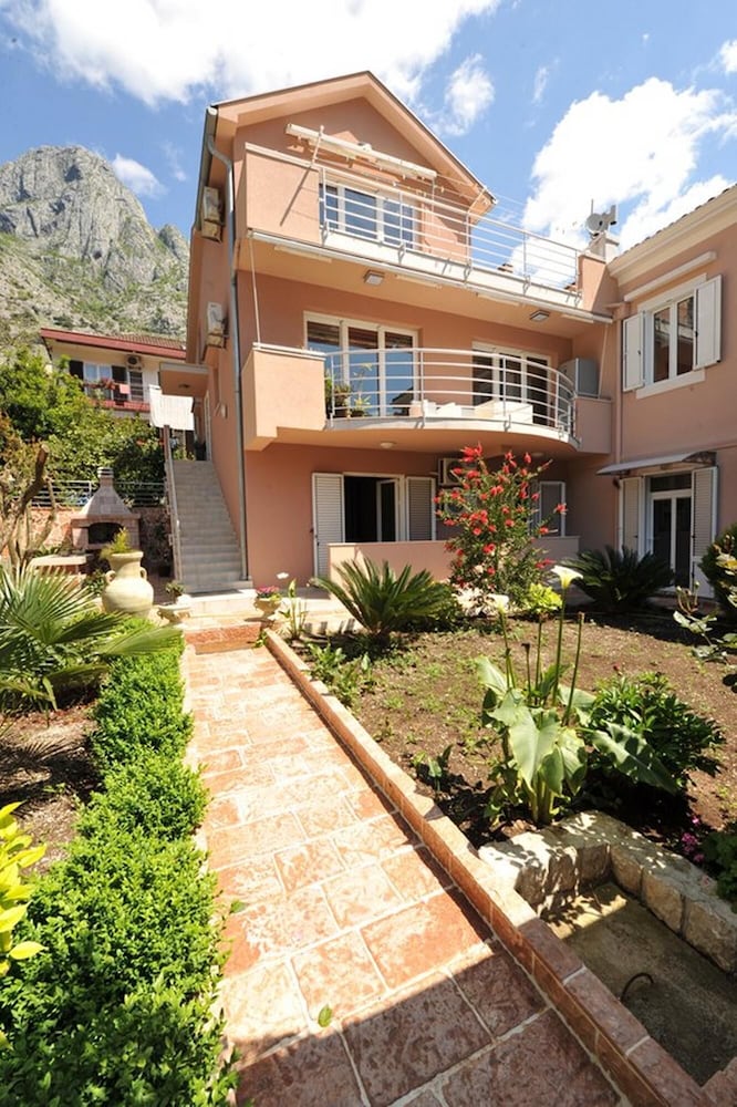 apartments marilu