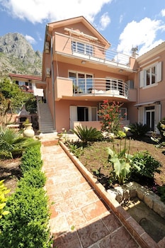 apartments marilu