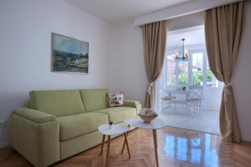 apartments captains villa