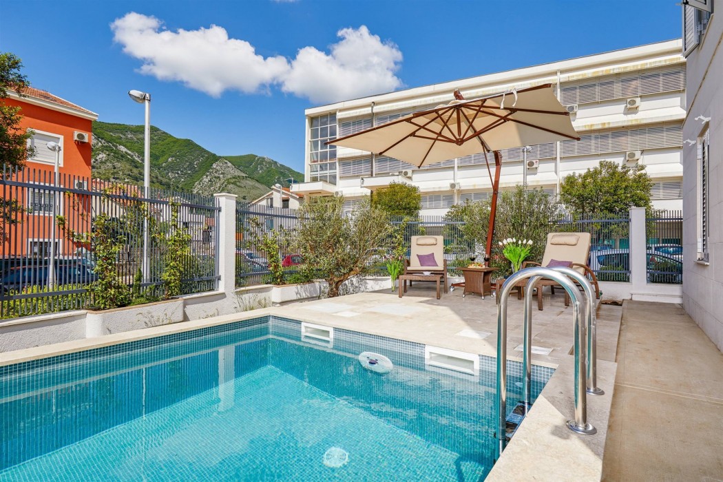 Maison W,Dobrota>>Budva,0 star